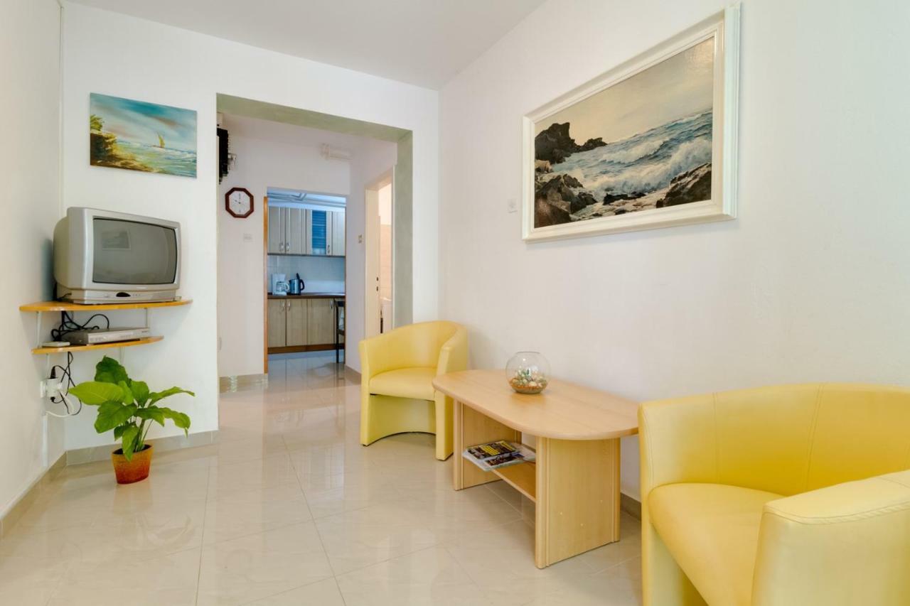 Apartments Perka Near Beach Pula Zewnętrze zdjęcie